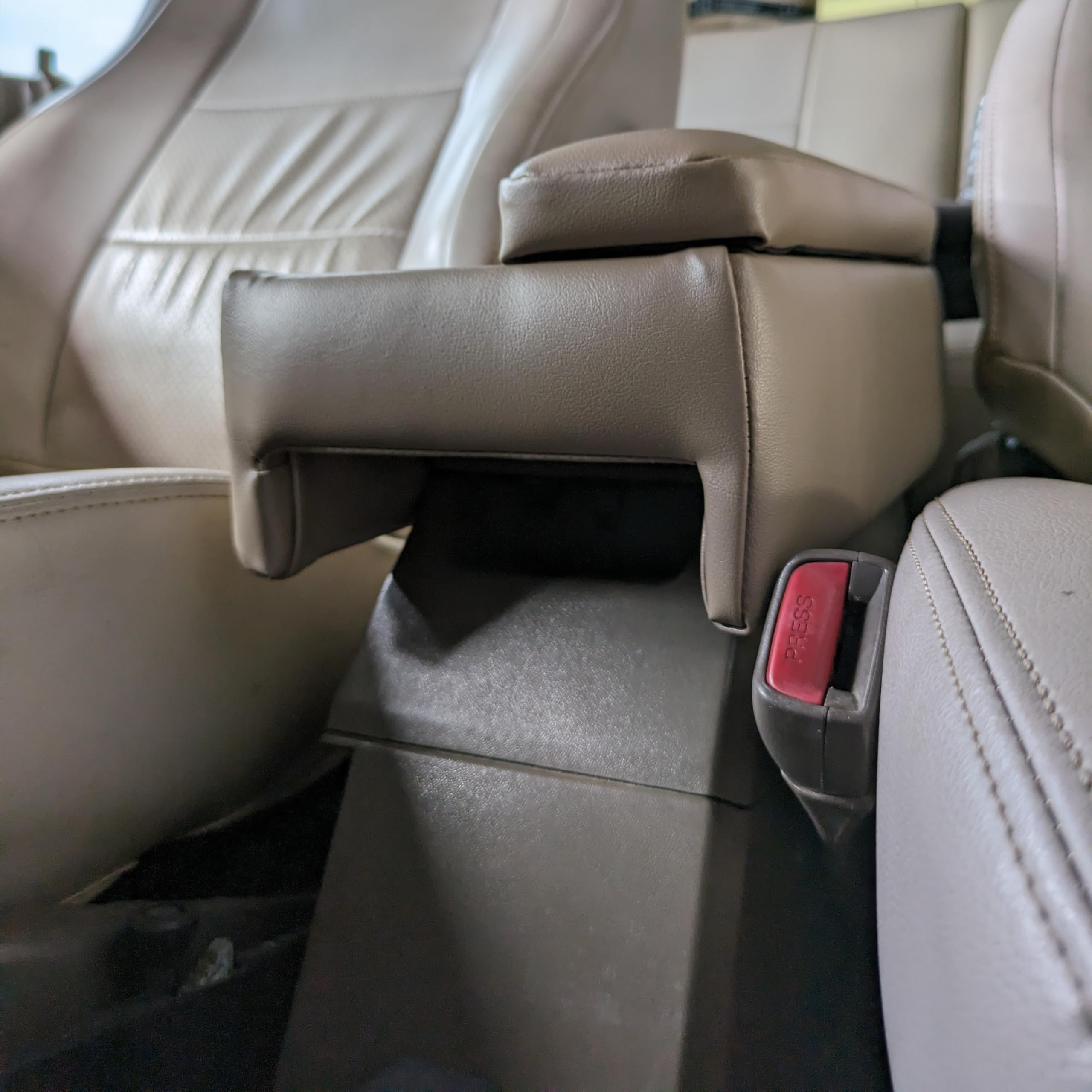 Amazon | ランクル78・71プラド(全年式)専用 全6色 アームレスト